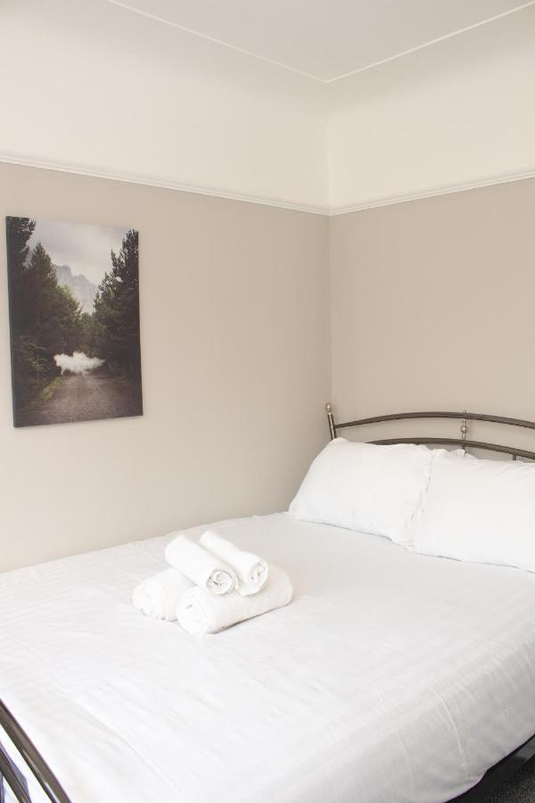 Cosy 3Bed Bungalow In West Kirby, Free Parking Frankby Extérieur photo